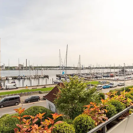 Duesternbrook 아파트 *